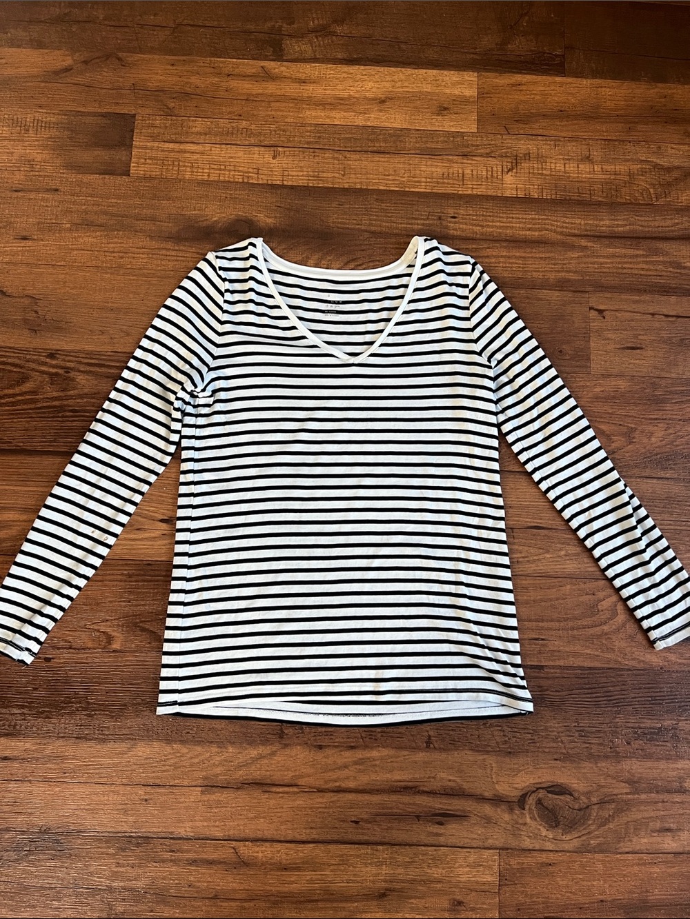 a new day Black & White Striped V-Neck Long Sleeve Tee